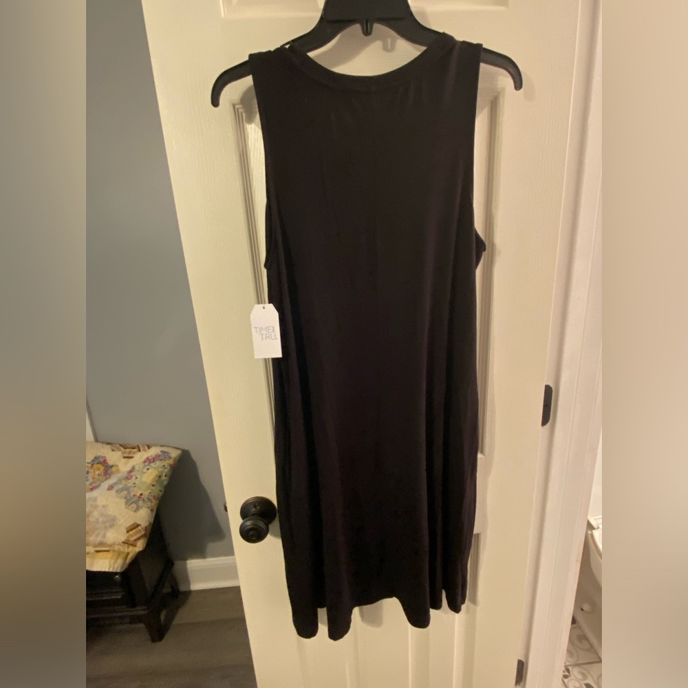 Time and True black swing shift dress size L